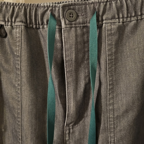 Figs Technical Collection Cargo Gray Womens Scrub Pants Size M - Picture 2 of 6